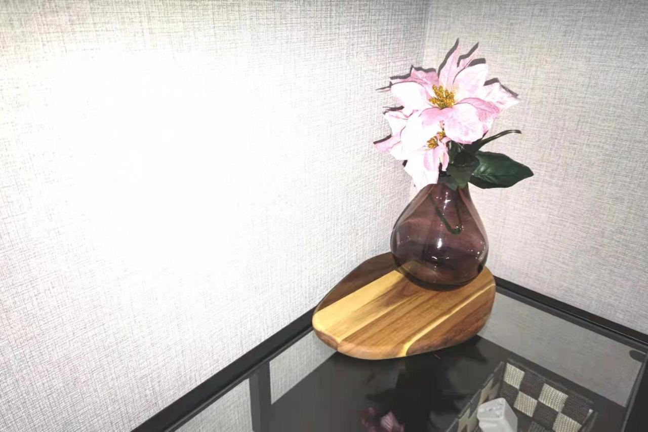 Gm -- Self Check-In -- Room Number & Password Is In The Following Email Токіо Екстер'єр фото